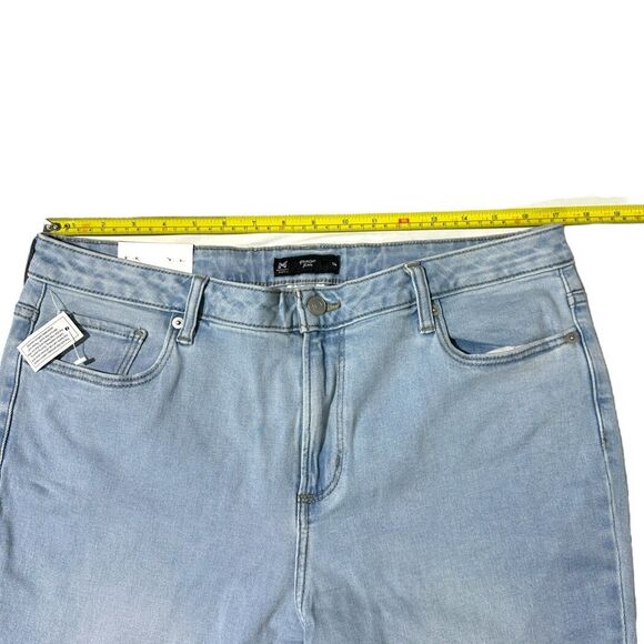 Member's Mark Women's Straight Jeans - Light Wash - Size 14 - Picture 10 of 13